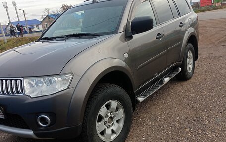 Mitsubishi Pajero Sport II рестайлинг, 2012 год, 1 730 000 рублей, 2 фотография