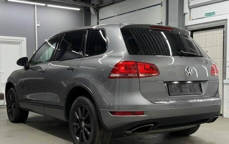 Volkswagen Touareg III, 2011 год, 1 550 000 рублей, 5 фотография