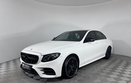 Mercedes-Benz E-Класс, 2016 год, 2 499 000 рублей, 1 фотография