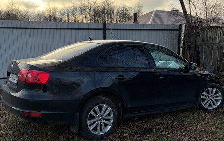 Volkswagen Jetta VI, 2013 год, 340 000 рублей, 3 фотография