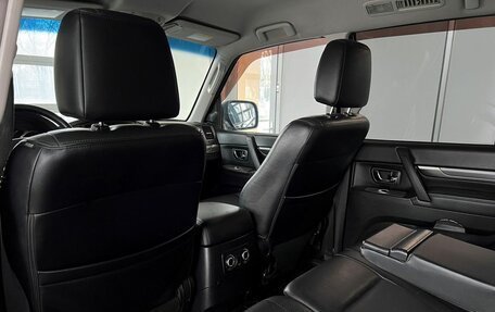 Mitsubishi Pajero IV, 2011 год, 1 964 500 рублей, 12 фотография