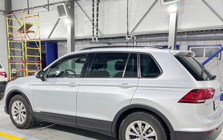 Volkswagen Tiguan II, 2019 год, 2 300 000 рублей, 3 фотография