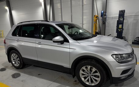 Volkswagen Tiguan II, 2019 год, 2 300 000 рублей, 9 фотография