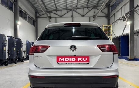 Volkswagen Tiguan II, 2019 год, 2 300 000 рублей, 8 фотография