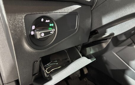 Volkswagen Tiguan II, 2019 год, 2 300 000 рублей, 33 фотография