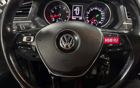 Volkswagen Tiguan II, 2019 год, 2 300 000 рублей, 36 фотография