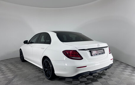 Mercedes-Benz E-Класс, 2016 год, 2 499 000 рублей, 4 фотография