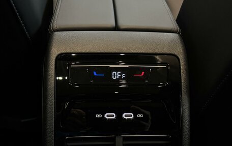 Volkswagen Tiguan, 2025 год, 4 990 000 рублей, 16 фотография