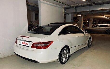 Mercedes-Benz E-Класс, 2012 год, 1 250 000 рублей, 3 фотография