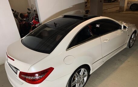 Mercedes-Benz E-Класс, 2012 год, 1 250 000 рублей, 5 фотография