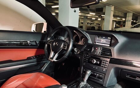 Mercedes-Benz E-Класс, 2012 год, 1 250 000 рублей, 21 фотография