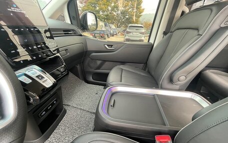 Hyundai Staria, 2024 год, 4 460 000 рублей, 9 фотография