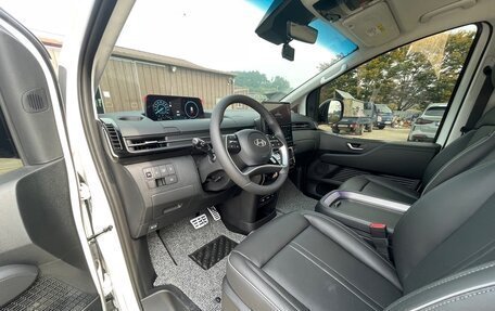 Hyundai Staria, 2024 год, 4 460 000 рублей, 13 фотография