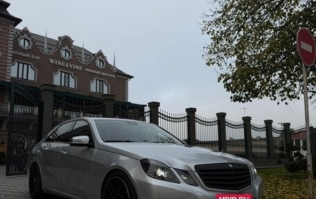 Mercedes-Benz E-Класс, 2010 год, 1 350 000 рублей, 4 фотография