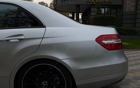 Mercedes-Benz E-Класс, 2010 год, 1 350 000 рублей, 12 фотография