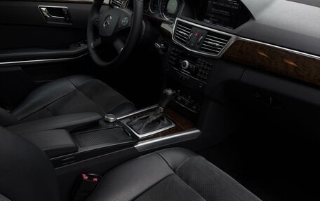 Mercedes-Benz E-Класс, 2010 год, 1 350 000 рублей, 30 фотография