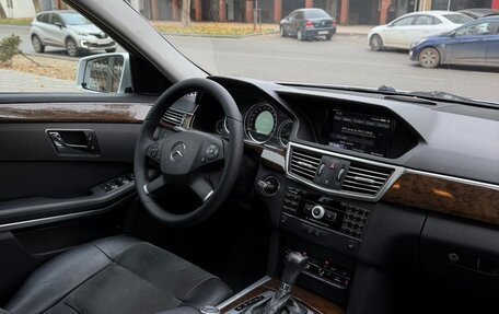 Mercedes-Benz E-Класс, 2010 год, 1 350 000 рублей, 29 фотография