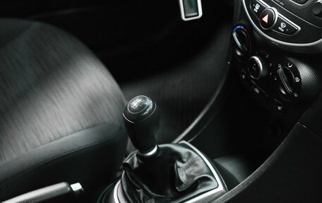 Hyundai Solaris II рестайлинг, 2016 год, 890 000 рублей, 12 фотография