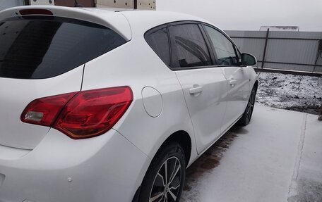 Opel Astra J, 2012 год, 700 000 рублей, 3 фотография