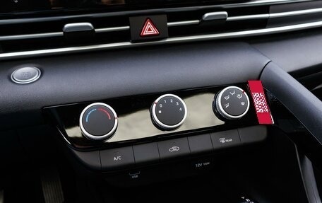 Hyundai Elantra, 2023 год, 2 349 000 рублей, 22 фотография