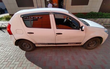 Renault Sandero I, 2011 год, 180 000 рублей, 2 фотография