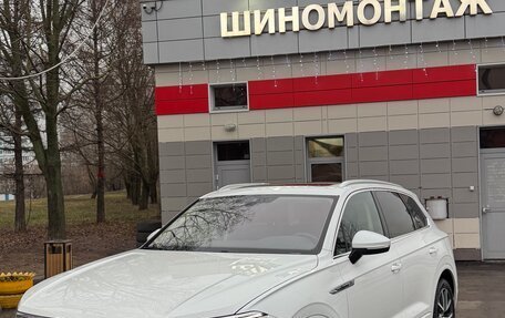 Volkswagen Touareg III, 2018 год, 4 999 999 рублей, 4 фотография