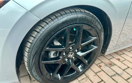 Honda Civic, 2023 год, 2 290 000 рублей, 38 фотография