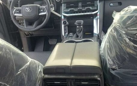 Toyota Land Cruiser, 2024 год, 13 740 000 рублей, 5 фотография