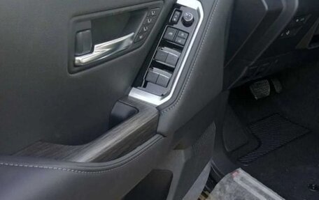 Toyota Land Cruiser, 2024 год, 13 740 000 рублей, 11 фотография