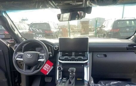 Toyota Land Cruiser, 2024 год, 13 740 000 рублей, 10 фотография