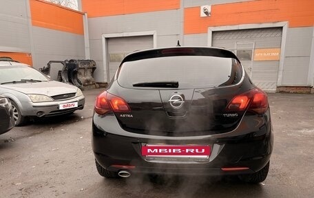 Opel Astra J, 2011 год, 800 000 рублей, 8 фотография