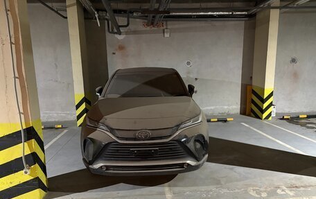 Toyota Harrier, 2020 год, 4 250 000 рублей, 3 фотография