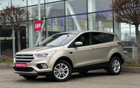 Ford Escape III, 2017 год, 1 600 000 рублей, 1 фотография