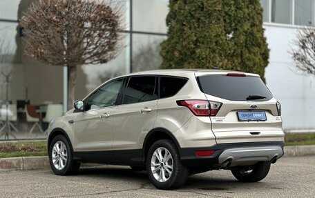 Ford Escape III, 2017 год, 1 600 000 рублей, 4 фотография