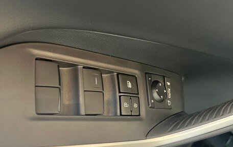 Toyota RAV4, 2025 год, 4 650 000 рублей, 19 фотография