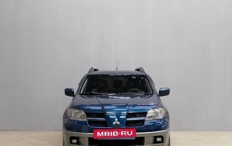 Mitsubishi Outlander III рестайлинг 3, 2004 год, 769 000 рублей, 3 фотография