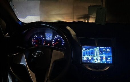 Hyundai Solaris II рестайлинг, 2011 год, 750 000 рублей, 9 фотография