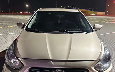 Hyundai Solaris II рестайлинг, 2011 год, 750 000 рублей, 6 фотография