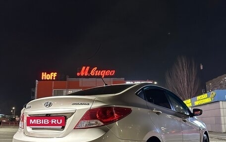 Hyundai Solaris II рестайлинг, 2011 год, 750 000 рублей, 4 фотография