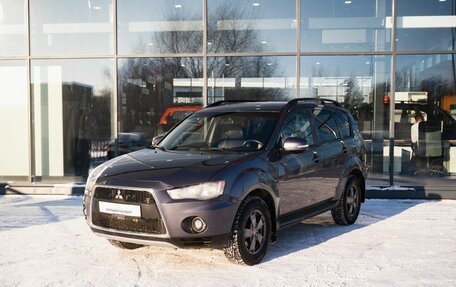 Mitsubishi Outlander III рестайлинг 3, 2011 год, 1 400 000 рублей, 1 фотография