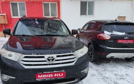 Toyota Highlander III, 2012 год, 1 790 000 рублей, 1 фотография