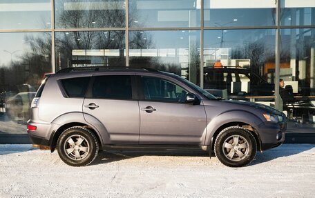 Mitsubishi Outlander III рестайлинг 3, 2011 год, 1 400 000 рублей, 8 фотография