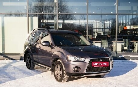 Mitsubishi Outlander III рестайлинг 3, 2011 год, 1 400 000 рублей, 5 фотография