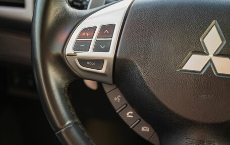 Mitsubishi Outlander III рестайлинг 3, 2011 год, 1 400 000 рублей, 19 фотография