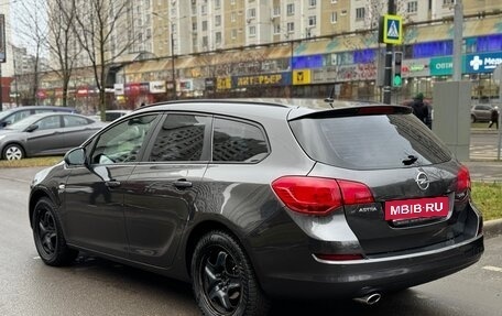 Opel Astra J, 2012 год, 780 000 рублей, 4 фотография