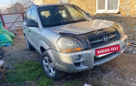 Hyundai Tucson III, 2008 год, 750 000 рублей, 3 фотография