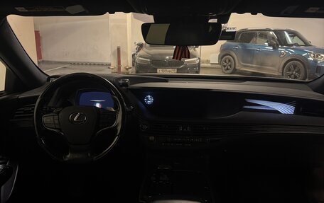 Lexus LS IV, 2018 год, 6 000 000 рублей, 6 фотография