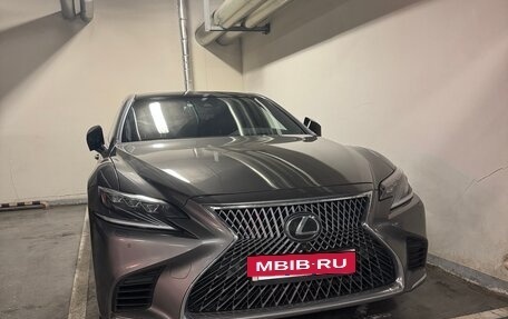 Lexus LS IV, 2018 год, 6 000 000 рублей, 2 фотография