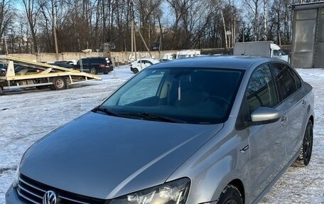 Volkswagen Polo VI (EU Market), 2019 год, 985 000 рублей, 2 фотография