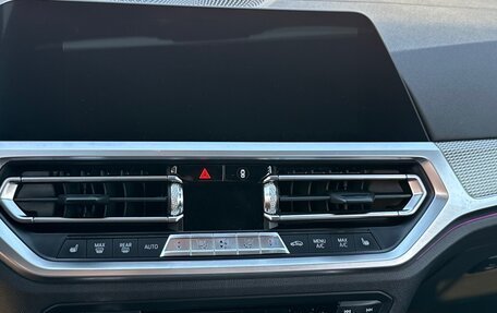 BMW 3 серия, 2018 год, 4 190 000 рублей, 31 фотография